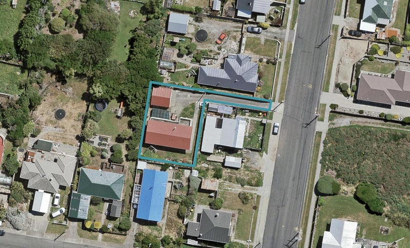 41 Shannon Street, Bluff - Carousel 1