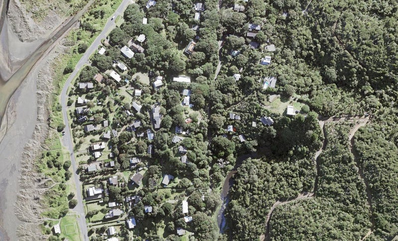 66 Garden Road, New Lynn - Carousel 1