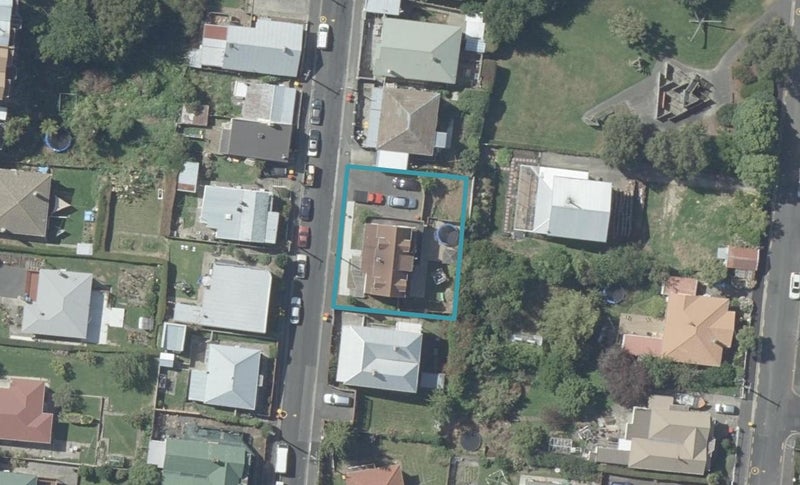19 Peter Street, Caversham, Dunedin - Carousel 1