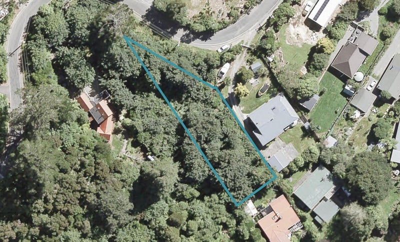 5 Avro Road, Blue Mountains, Upper Hutt - Carousel 1