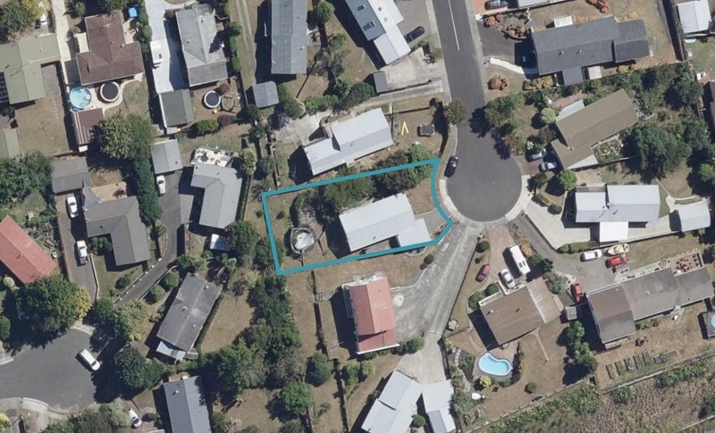 24 Highland Drive, Pukete, Hamilton - Carousel 1
