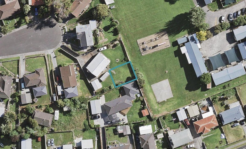 17B Massine Place, Randwick Park, Auckland - Carousel 1