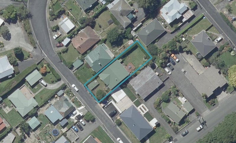 6 Jellicoe Crescent, Kaikorai, Dunedin - Carousel 1