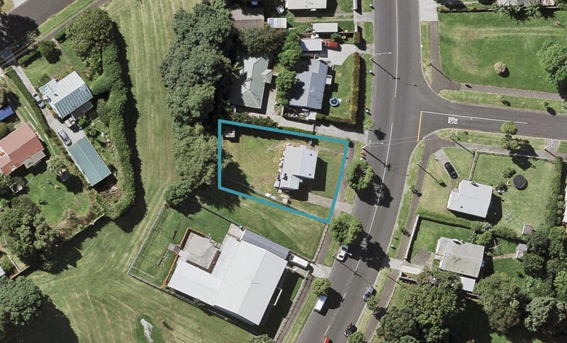 151 Tripoli Road, Point England, Auckland - Carousel 1