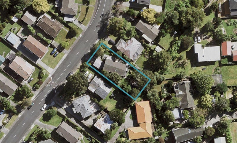 10 Waari Avenue, Sunnyvale, Auckland - Carousel 1