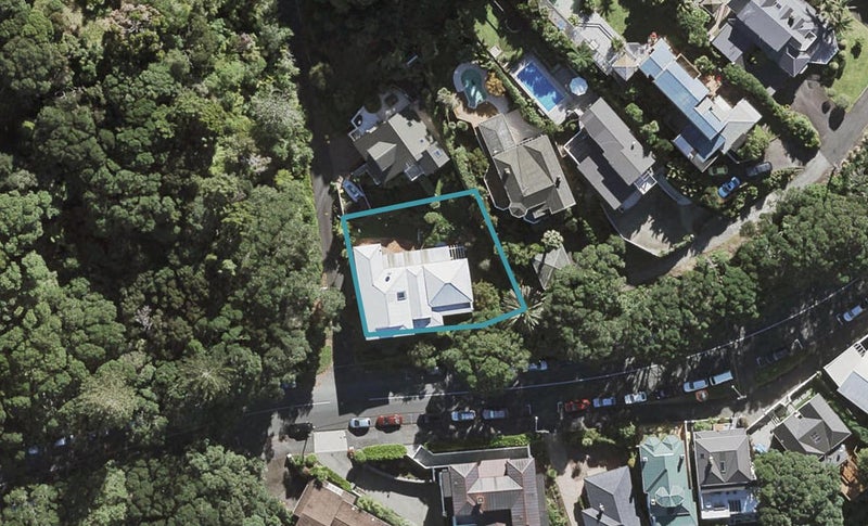 2 Hinemoa Street, Birkenhead, Auckland - Carousel 1