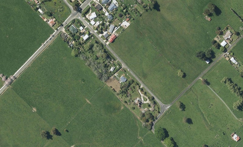 18 Clifton Road, Clifton, Tākaka - Carousel 1