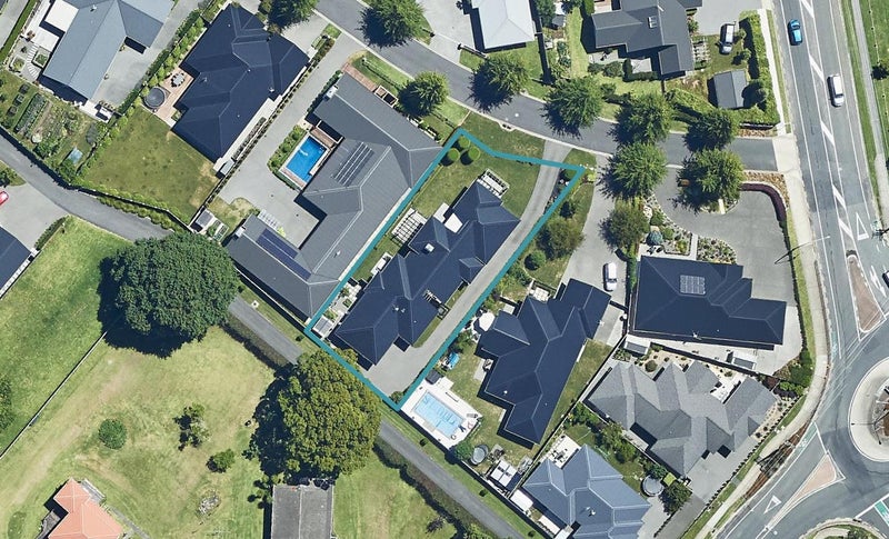 9 Black Barn Lane, Bethlehem, Tauranga - Carousel 1