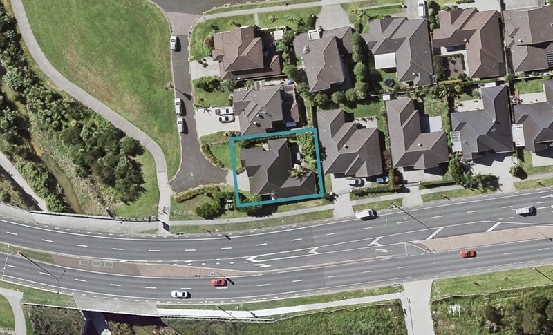6 Wisteria Lane, Flat Bush, Auckland - Carousel 1
