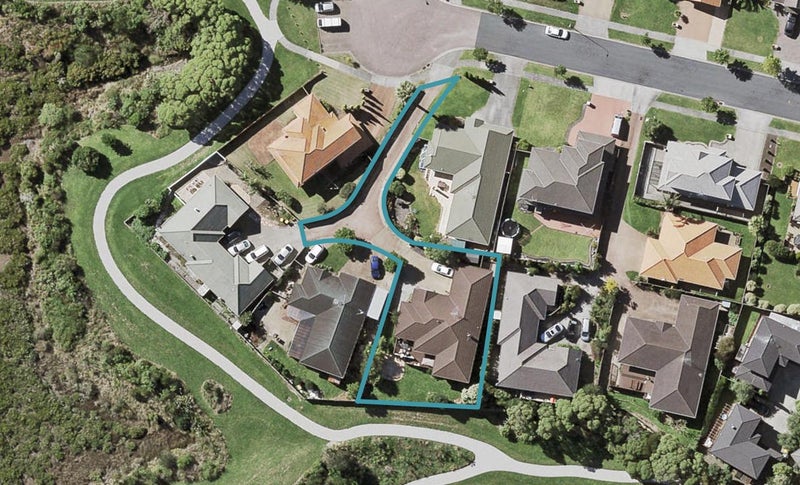 46 Corta Bella Place, Golflands, Auckland - Carousel 1