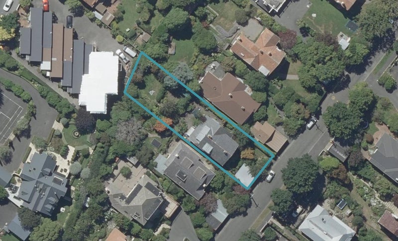 10 Maheno Street, Maori Hill, Dunedin - Carousel 1