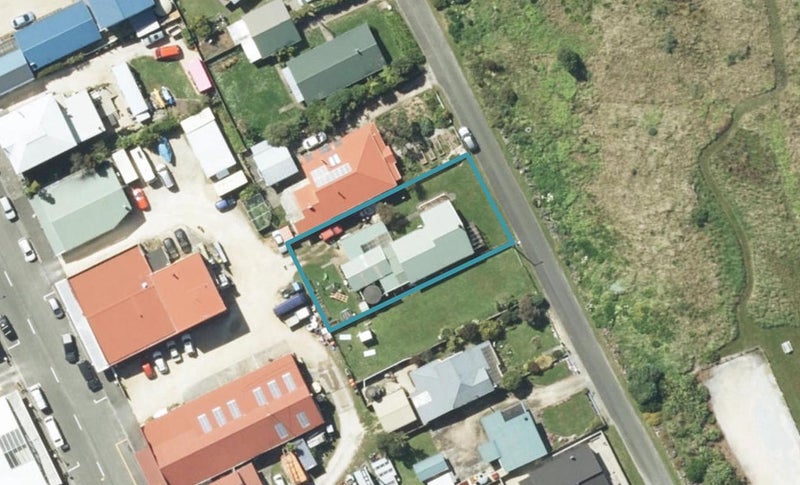 10 Beach Road, Collingwood - Carousel 1