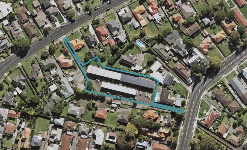 12/124 Kolmar Road, Papatoetoe, Auckland - Carousel 1