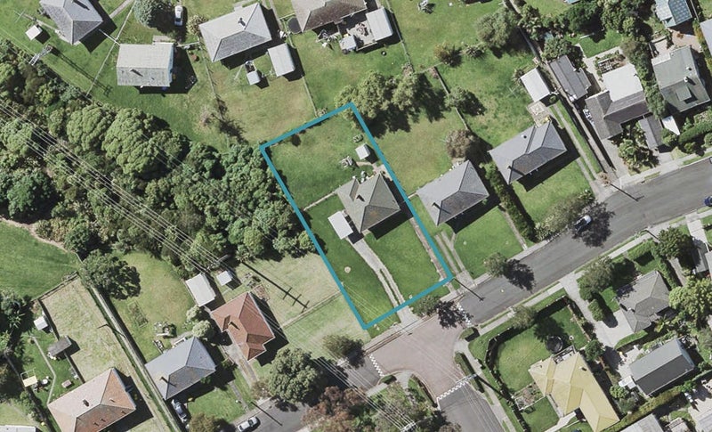 42 Egremont Street, Belmont, Auckland - Carousel 1