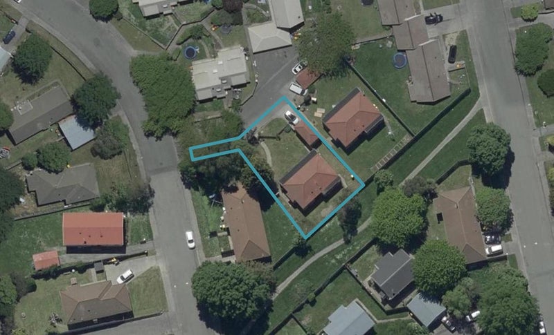 11 Laramie Place, Broomfield, Christchurch - Carousel 1