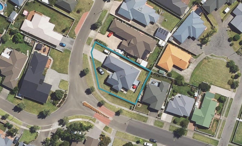 32 Pohutukawa Grove, Lytton West, Gisborne - Carousel 1