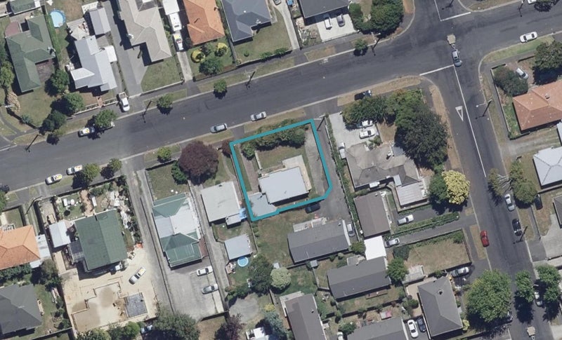 104 Cook Street, Hamilton East, Hamilton - Carousel 1
