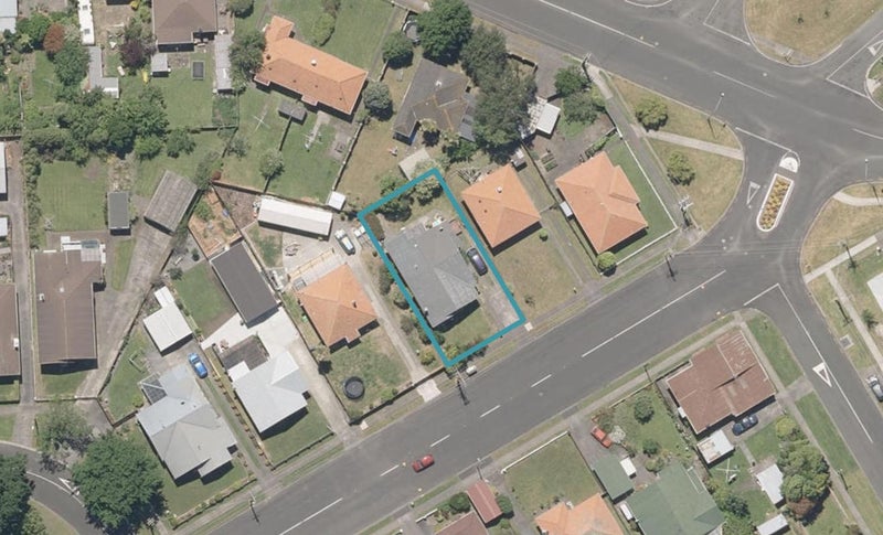 77 Nixon Street, Whanganui East, Whanganui - Carousel 1