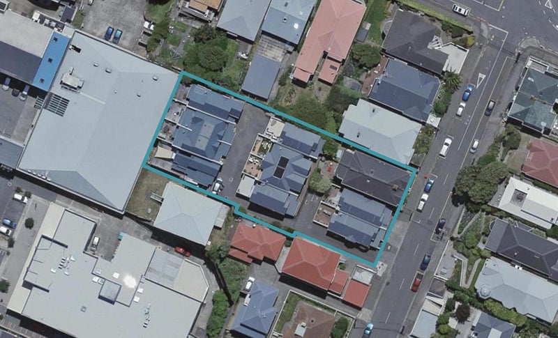 2/88 Brougham Street, Mount Victoria, Wellington - Carousel 1
