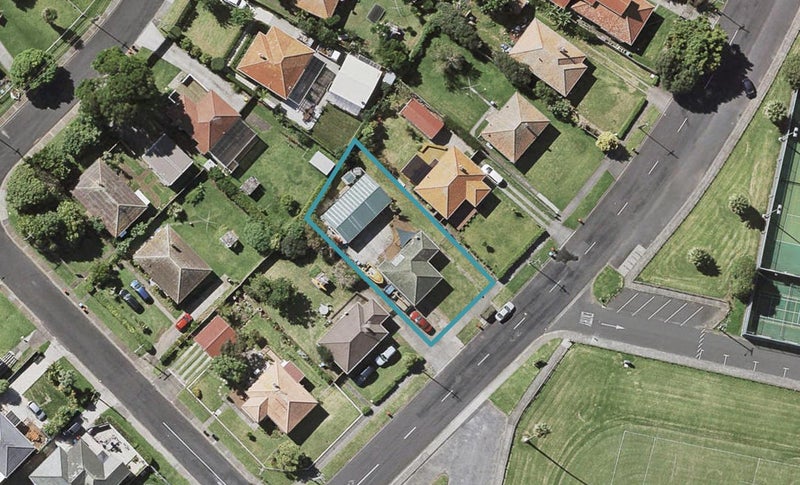 55 Dunkirk Road, Panmure, Auckland - Carousel 1