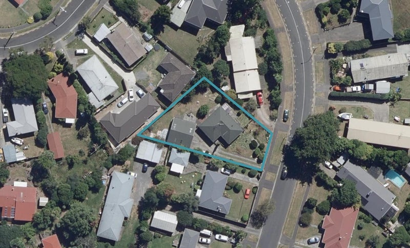 9 Helena Road, Hillcrest, Hamilton - Carousel 1