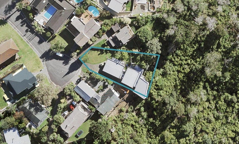 8 Gothic Place, Lynfield, Auckland - Carousel 1