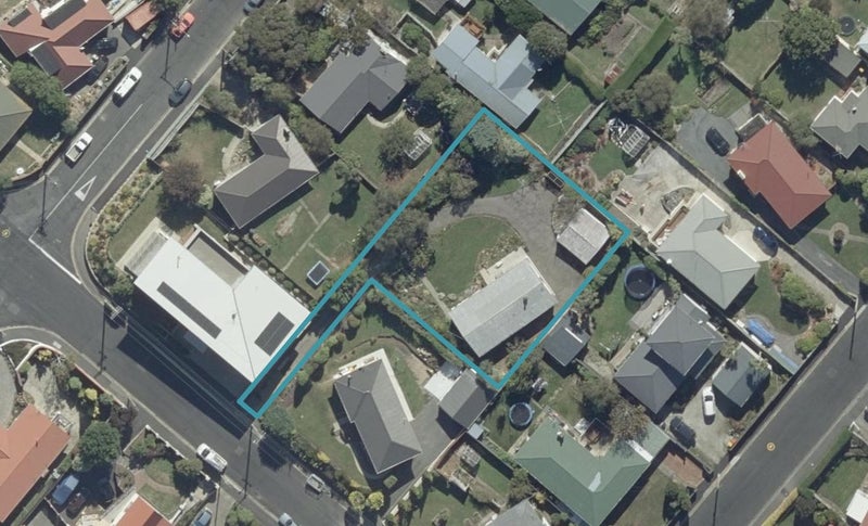 19 Eastbank Street, Waverley, Dunedin - Carousel 1