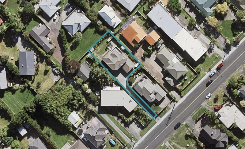 93B Ocean View Road, Hillcrest, Auckland - Carousel 1