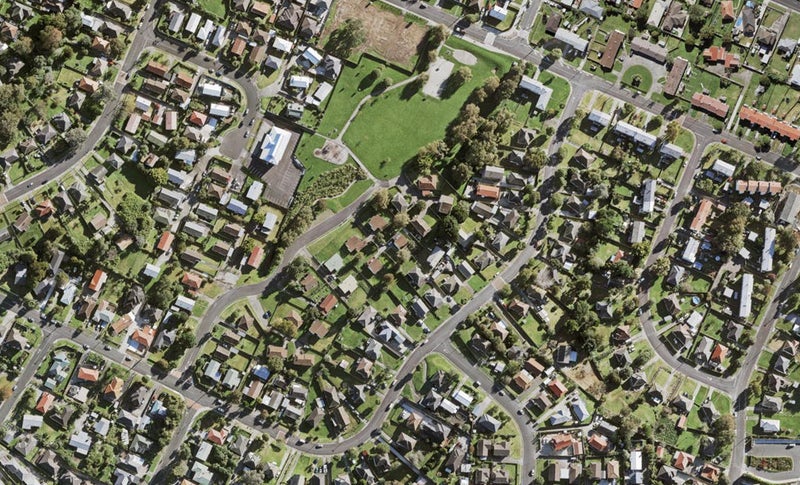 2/17 Molley Green Place, Mount Roskill, Auckland - Carousel 1