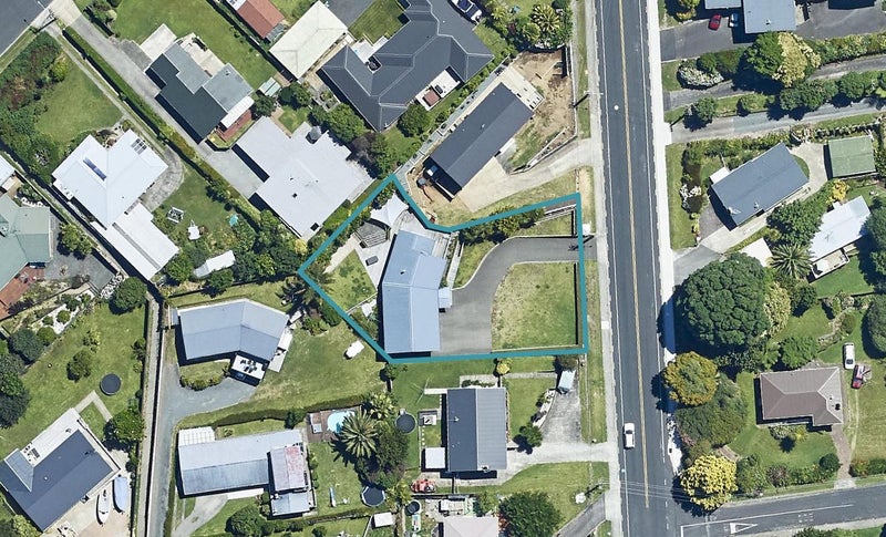 186 Otumoetai Road, Brookfield, Tauranga - Carousel 1
