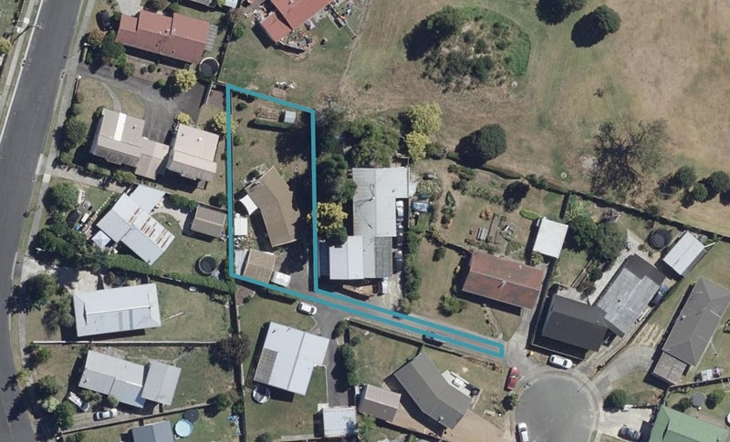 13 Irene Crescent, Dinsdale, Hamilton - Carousel 1