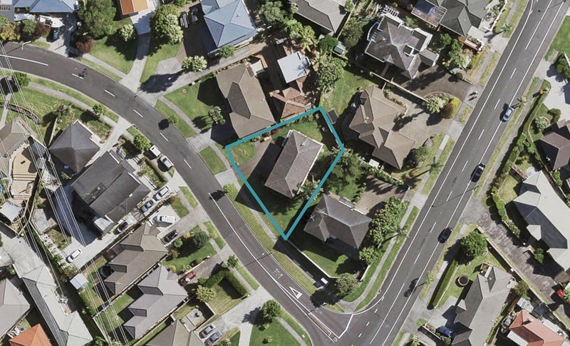 5 Wairere Road, The Gardens, Auckland - Carousel 1