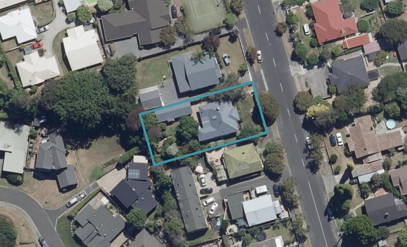 10 Argyle Street, Hamilton East, Hamilton - Carousel 1