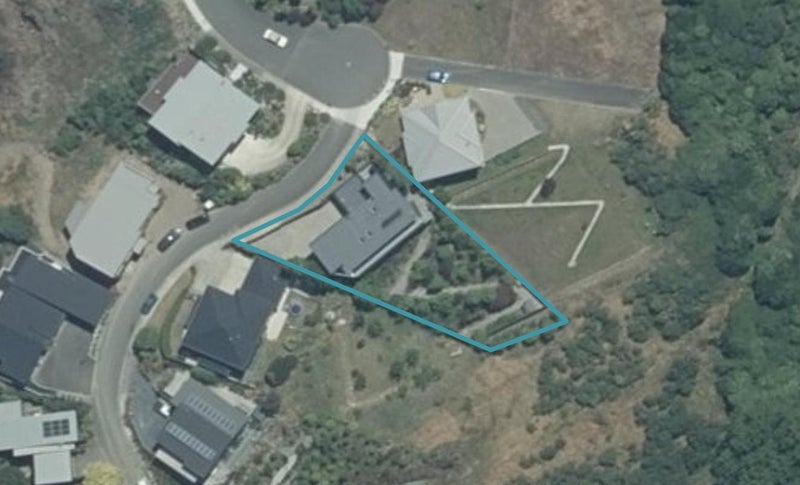 20 Heemskerck Place, Britannia Heights, Nelson - Carousel 1