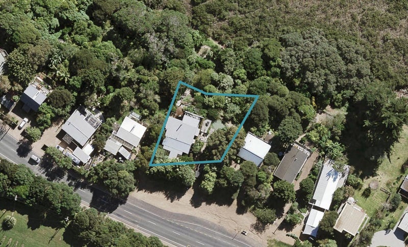29 Causeway Road, Surfdale, Waiheke Island - Carousel 1