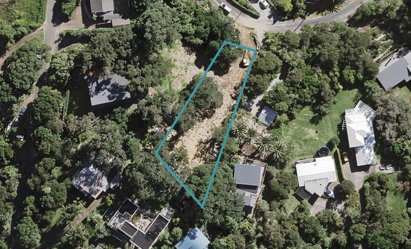 34 Tiri View Road, Palm Beach, Waiheke Island - Carousel 1