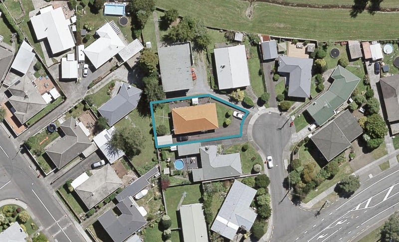 3B Seon Place, Clouston Park, Upper Hutt - Carousel 1
