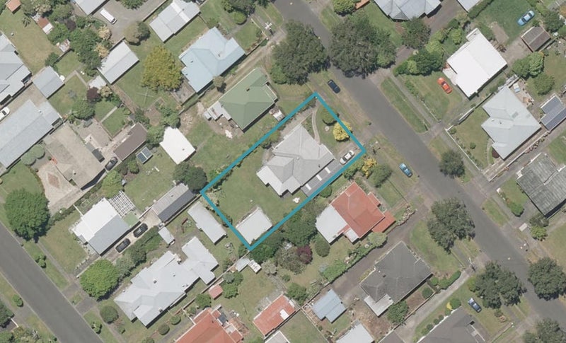 18 Young Street, Whanganui East, Whanganui - Carousel 1