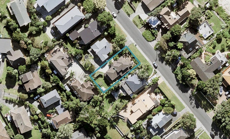 9 Cliff Road, Torbay, Auckland - Carousel 1
