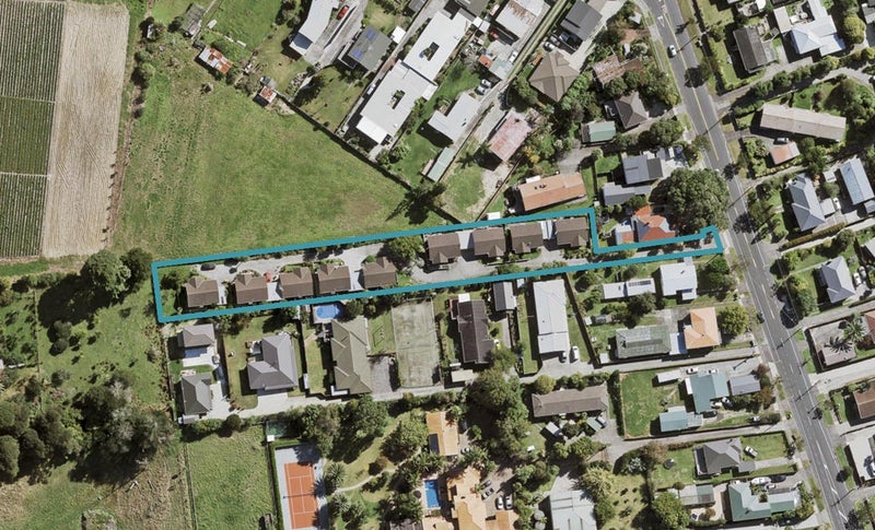 3/61A View Road, Henderson, Auckland - Carousel 1