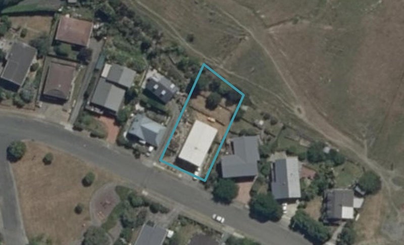 21 Werneth Street, Atawhai, Nelson - Carousel 1