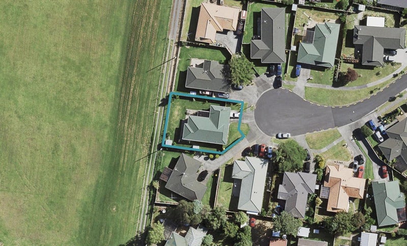 19 Matilda Place, Weymouth, Auckland - Carousel 1