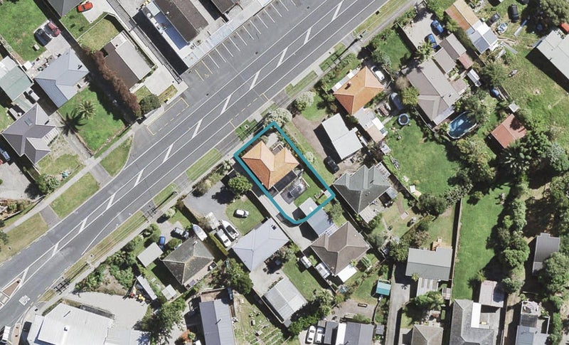 220A Henderson Valley Road, Henderson, Auckland - Carousel 1