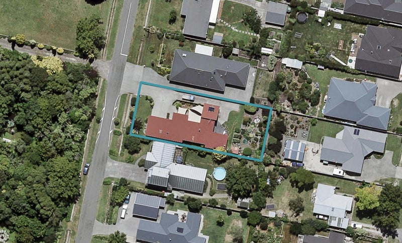 16 Jervois Road, Jervoistown, Napier - Carousel 1
