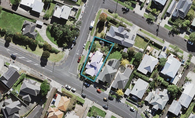 133 Western Springs Road, Morningside, Auckland - Carousel 1