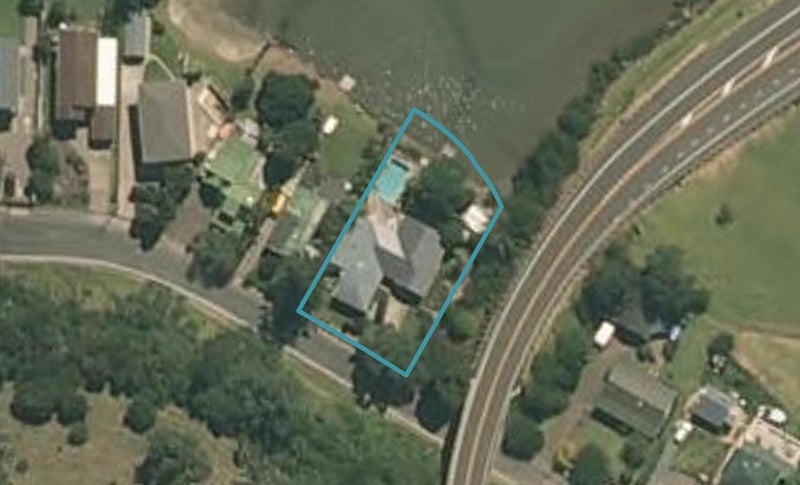 11 Weranui Road, Waiwera, Orewa - Carousel 1