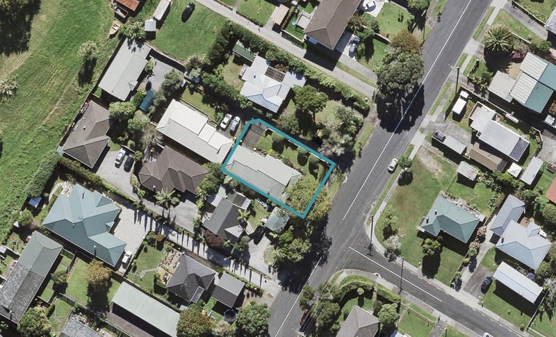 26 McLeod Road, Henderson, Auckland - Carousel 1