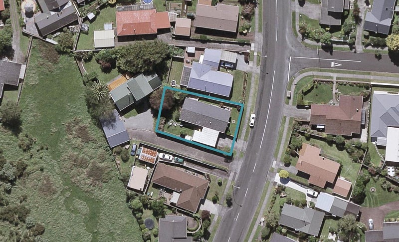 113 Heta Road, Highlands Park, New Plymouth - Carousel 1