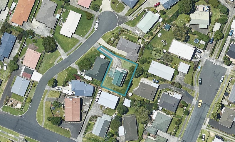 6 Dunrobbin Place, Gate Pa, Tauranga - Carousel 1