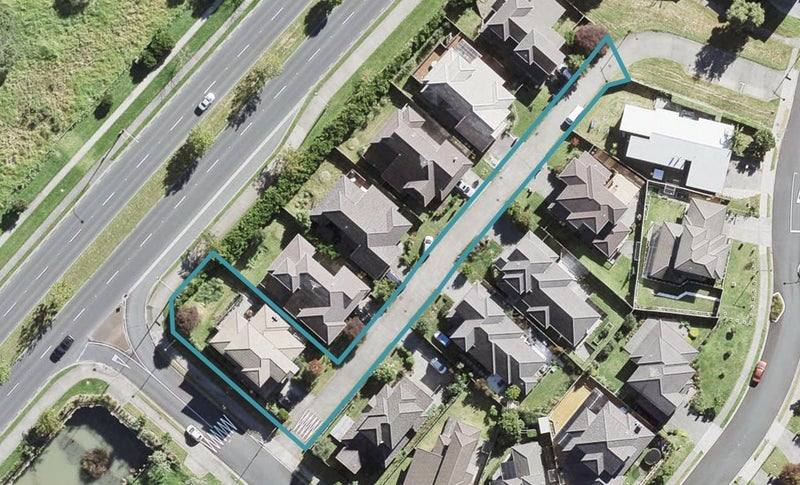 2 Ravine Lane, Oteha, Auckland - Carousel 1